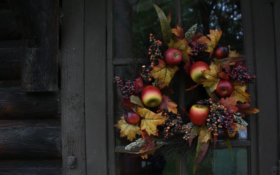 How To Make a Fall-Themed Open House